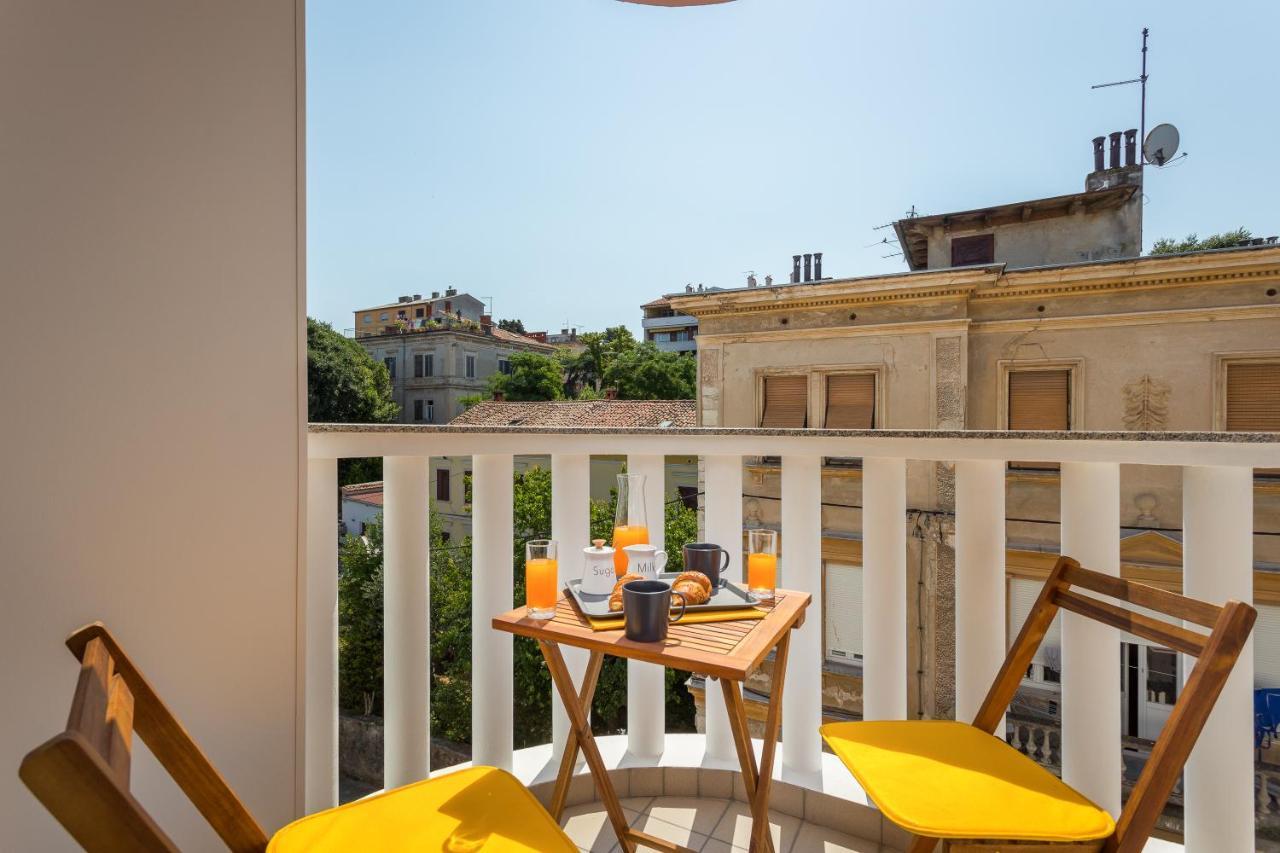 Laveruda Apartment With Balcony And Free Parking Pula Exterior photo
